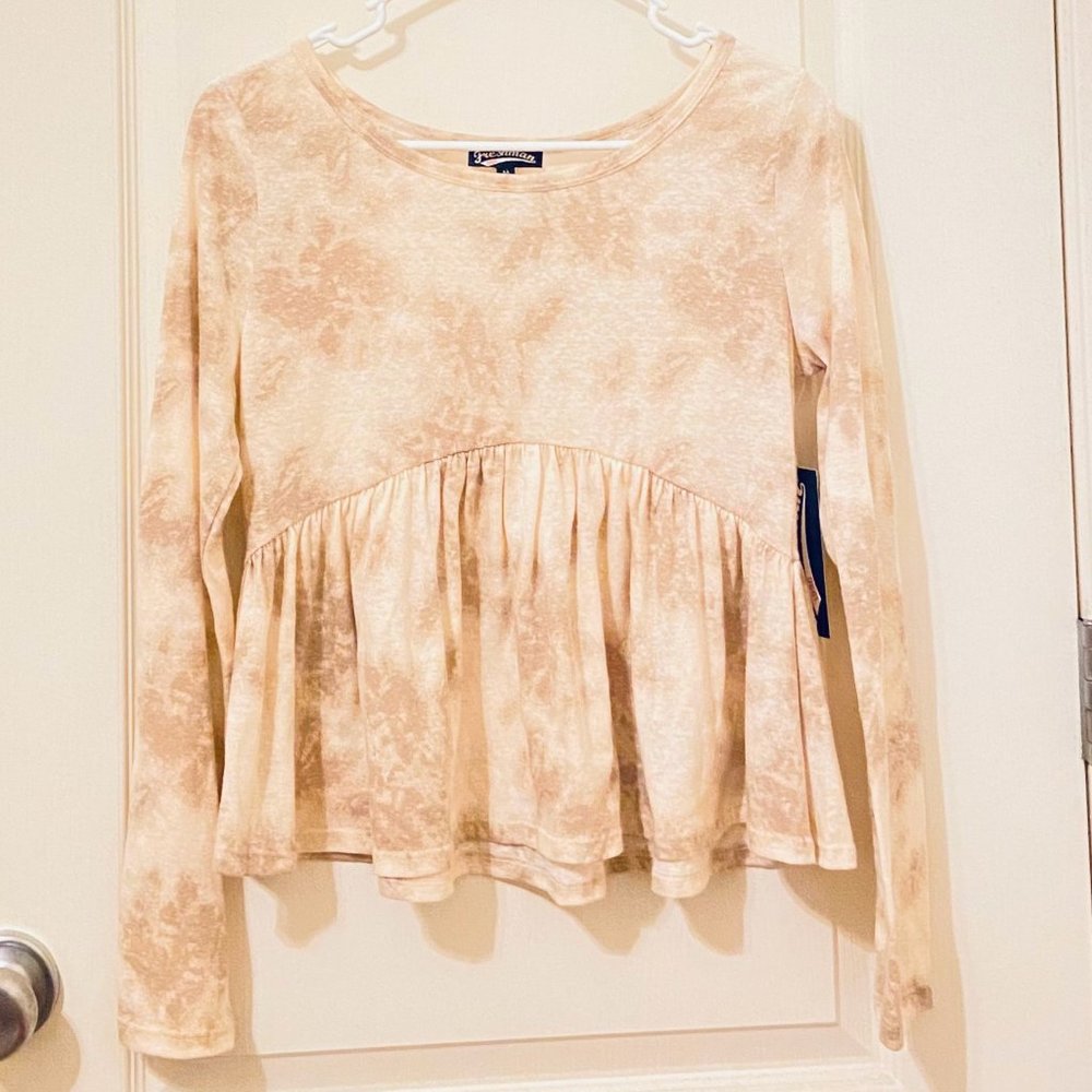 Freshman Tan Marble and Flowy long sleeve